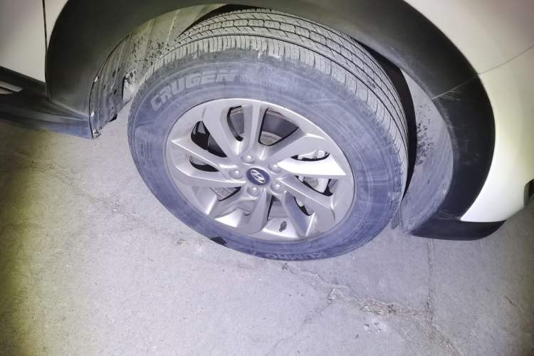 Used Hyundai Tucson 2018 1.6T Dual-Clutch Two-Wheel Drive 15th Anniversary Special Edition
