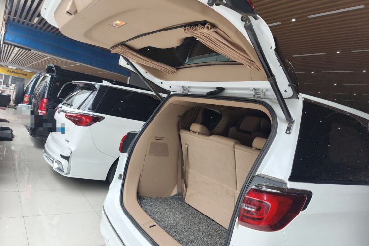 Used Buick GL8 2021 ES Land Cruiser 653T Luxury Edition
