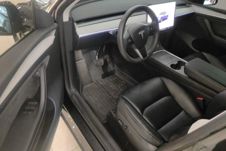 Used Tesla Model Y 2023 Rear-Wheel-Drive Version