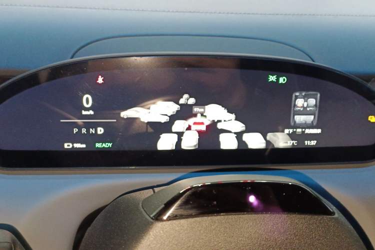 Used Zeekr MIX 2025 Intelligent Driving Version
