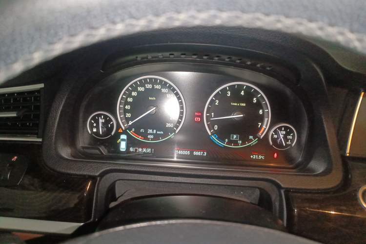 Used BMW 5 Series GT 2011 535i Elegant Edition Instrument Cluster