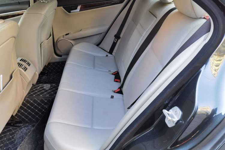 Used Mercedes-Benz C-Class 2011 C 200 CGI Elegant Model
