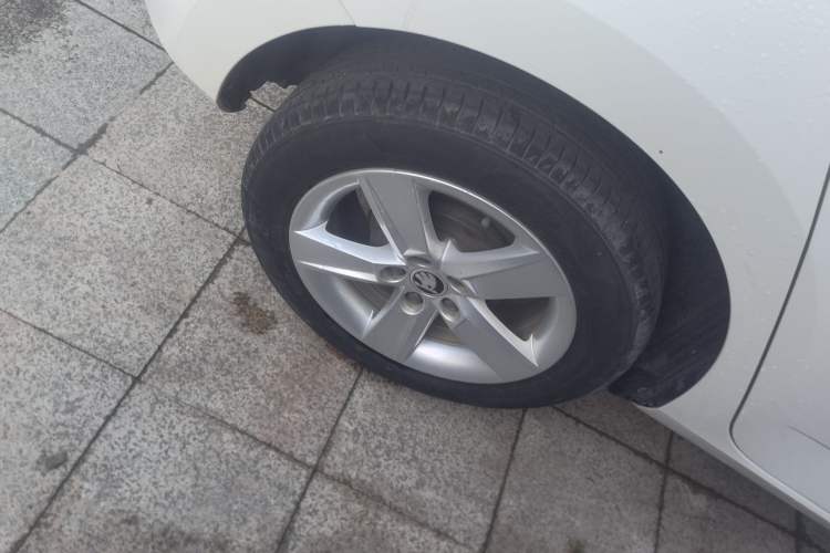 Used Skoda Fabia 2017 1.4L Automatic Car Enjoy Edition
