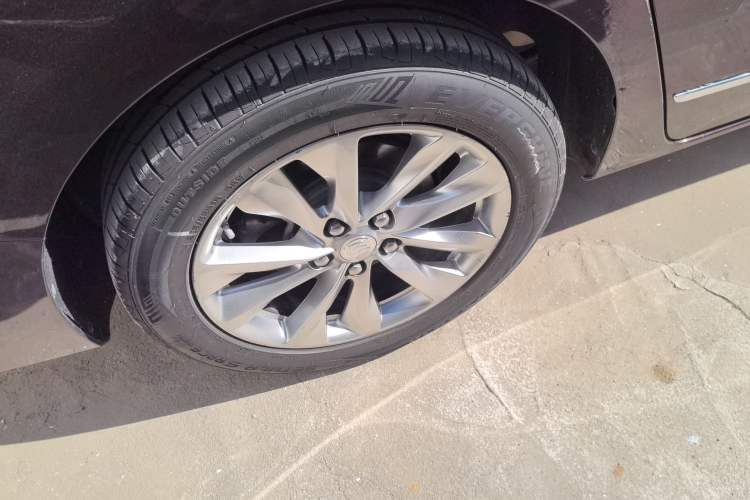 Used Buick GL8 2020 Avenir Avia Six-Seat Deluxe Edition