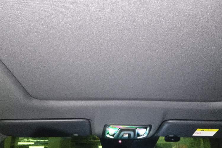 Used CHANGAN UNI-Z New Energy 2024 Blue Whale Smart Electric iDD 125km Beyond Edition Headliner