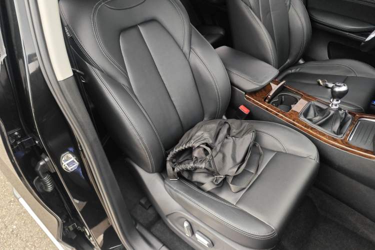 Used Hanteng X7 2016 1.5T Manual Luxury Edition