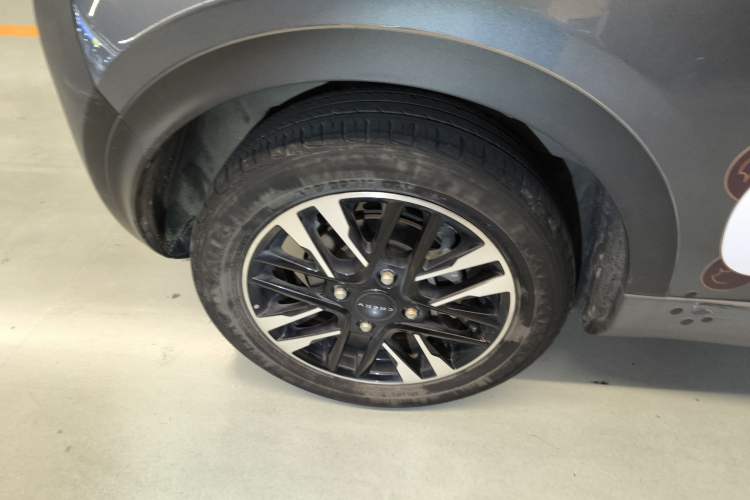 Used Chery New Energy Little Ant 2022 Revised Version Sweet Pink Edition Half-Sugar Version Lithium Iron Phosphate 30.7 kWh 30 kW 301 km