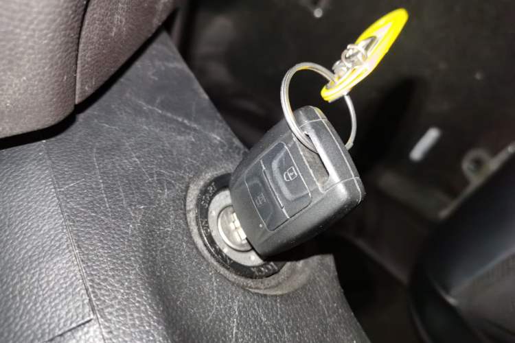 Used Wuling Hongguang V 2022 1.5L Enjoy Edition Electric-Powered LAR Vehicle Key