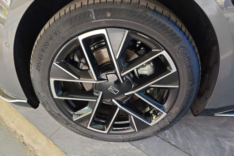 Used Avatr 06 2025 Max All-Electric Version
