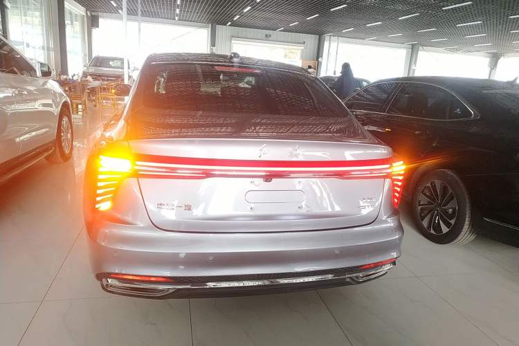 Used Hongqi H5 2023 2.0T Automatic Smart Connect Flagship Edition