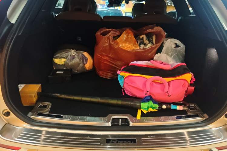 Used Volvo XC60 2021 T5 4x4 Smart Luxury Edition Trunk