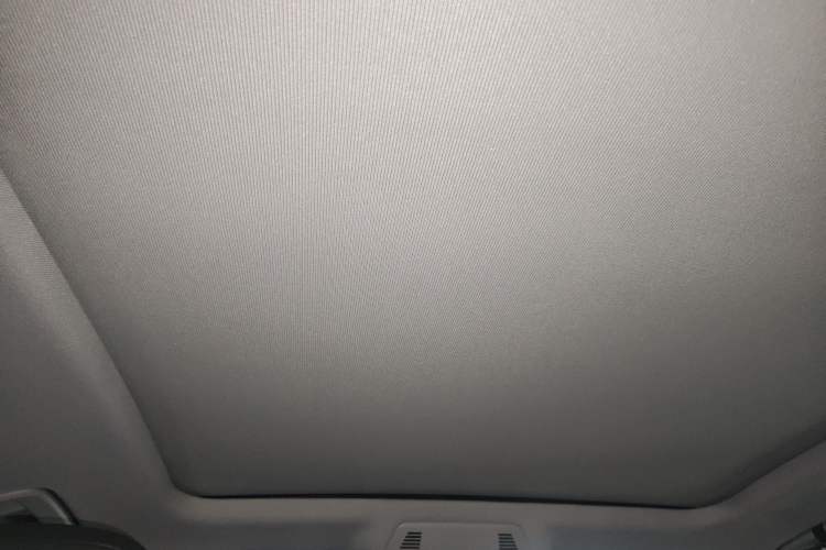 Used Volkswagen Passat 2025 Pro 380TSI Dragon Glory Edition Headliner