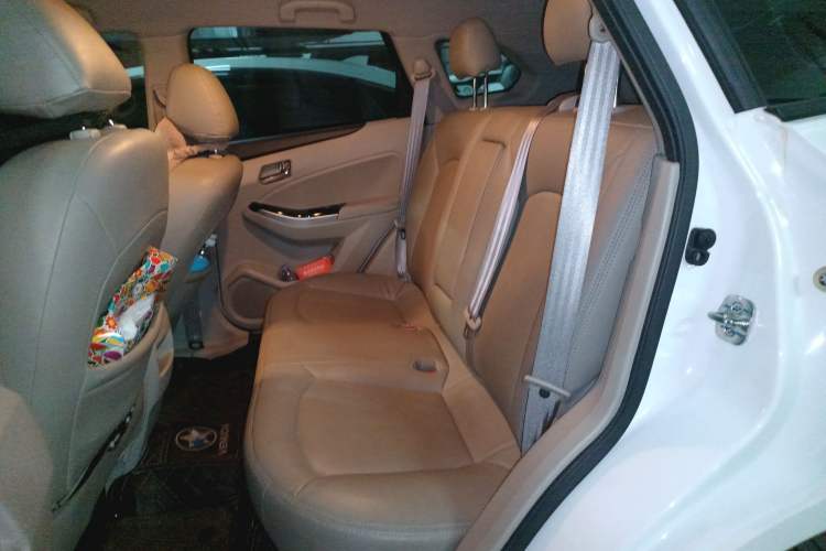 Used Venucia T70 2016 2.0L CVT Smart Choice Edition