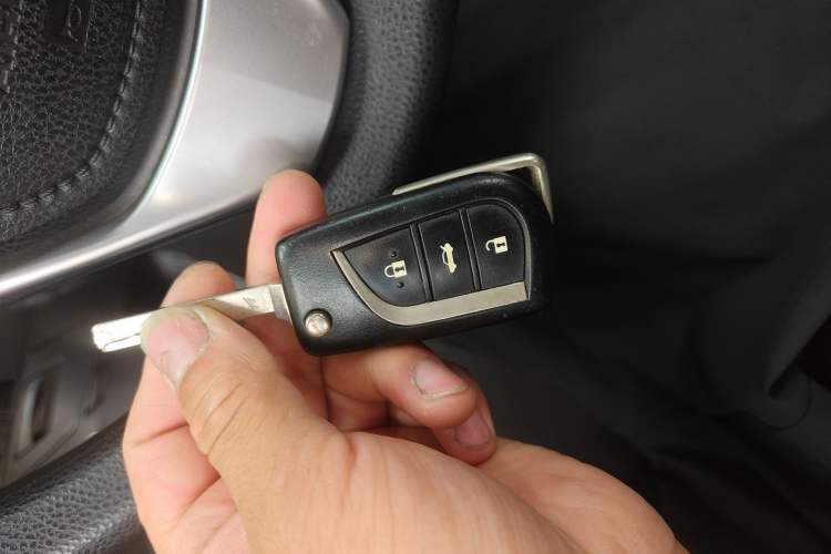 Used Toyota Corolla 2017 Revised Version 1.2T S-CVT GL-i