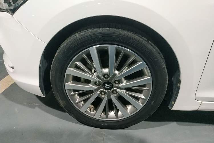 Used Hyundai Mistra 2017 1.8L Automatic Deluxe DLX Model China V Emission Standard