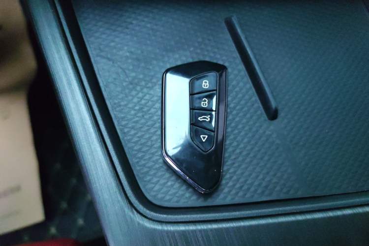 Used Changan UNI-T 2020 1.5T Prestige Version