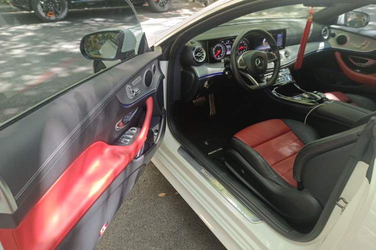 Mercedes-Benz E-Class 2017 E 200 Coupe usado