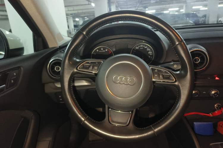 Used Audi A3 2015 Limousine 35 TFSI Millionth Anniversary Intelligent Leading Model