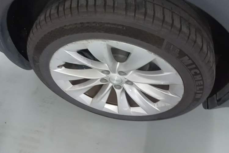 Used Tesla Model X 2019 Standard Range Version