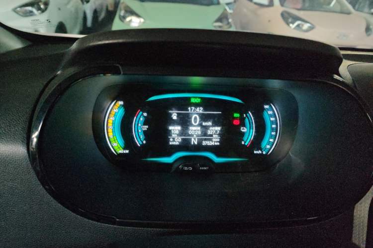 Used Chery QQ Little Ant 2024 Revised Version Youth Edition 251 km True Love Edition 25.05 kWh Instrument Cluster