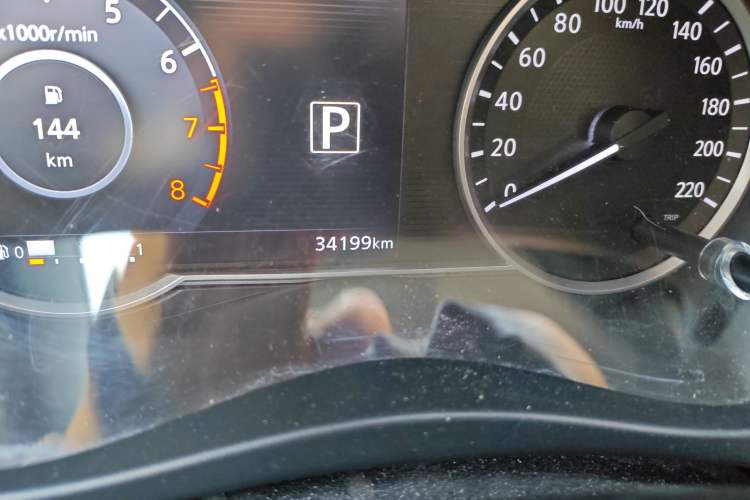 Used Nissan Kicks 2018 1.5L CVT Smart Connect Luxury Edition
