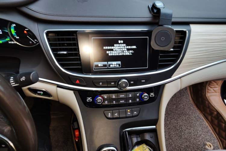 Used Buick LaCrosse 2016 30H Luxury Version