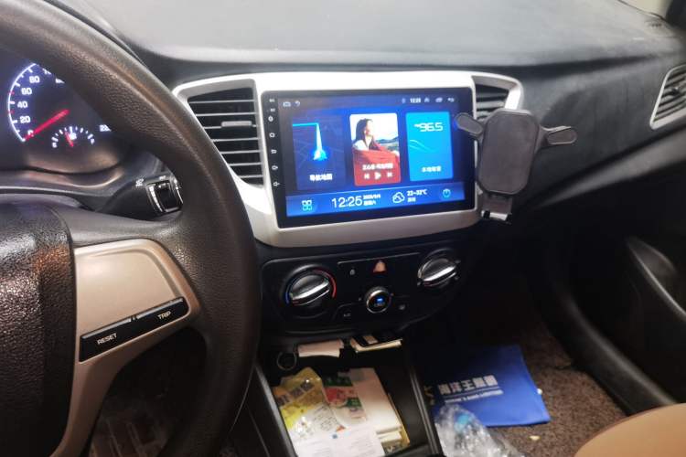 Used Hyundai Verna (new generation) 2016 1.4L Manual Cool Edition GLS Audio And AC Panel