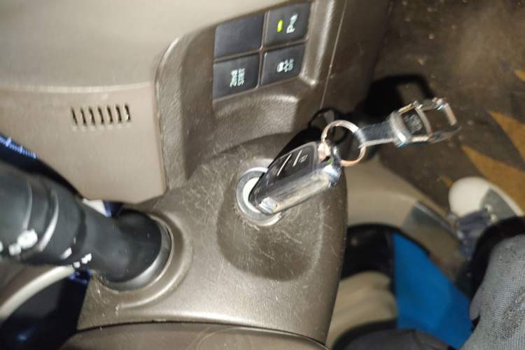 Used Toyota Prado 2013 2.7L Automatic Low-Power Version Middle East Edition