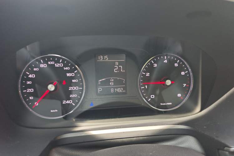 Used Roewe RX5 2019 20T Two-Wheel Drive Automatic 4G Connected Platinum Edition Instrument Cluster