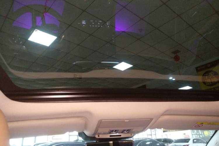 Used Jaguar XFL 2024 2.0T P250 Two-Wheel Drive Prestige Luxury Edition