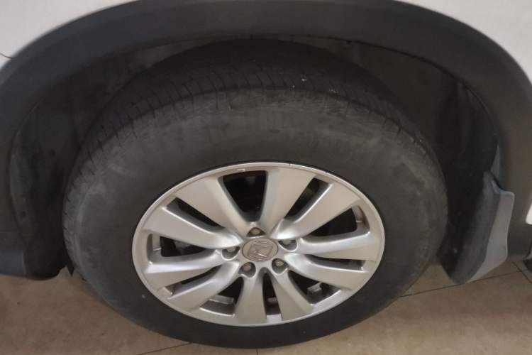 Used Honda CR-V 2016 2.0L two-wheel drive Urban Edition Exterior 4