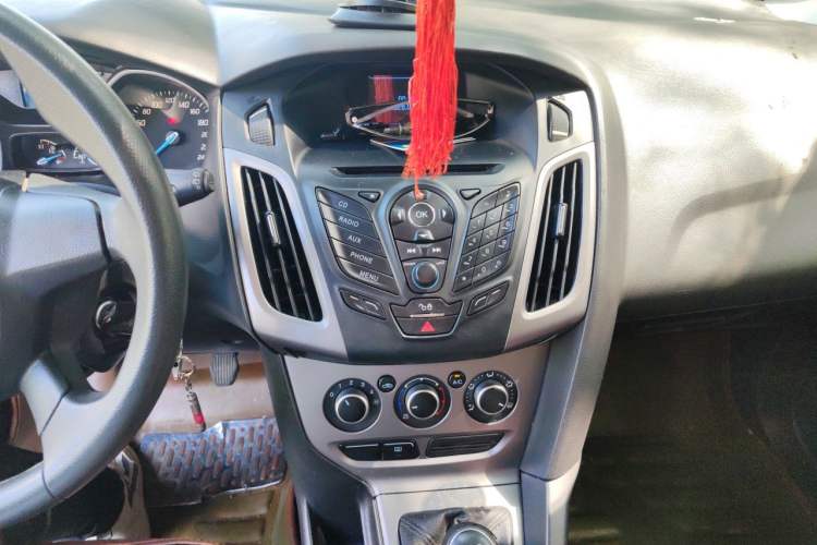 Used Ford Focus 2012 Hatchback 1.6L Manual Comfort Model