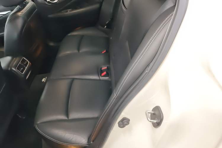Used Infiniti Q50L 2015 2.0T Enjoyment Edition Left Rear Seat