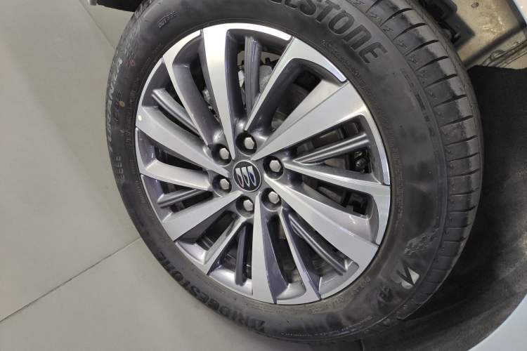 Used Buick GL8 New Energy 2026 Model Lu Zun Prestige Edition
