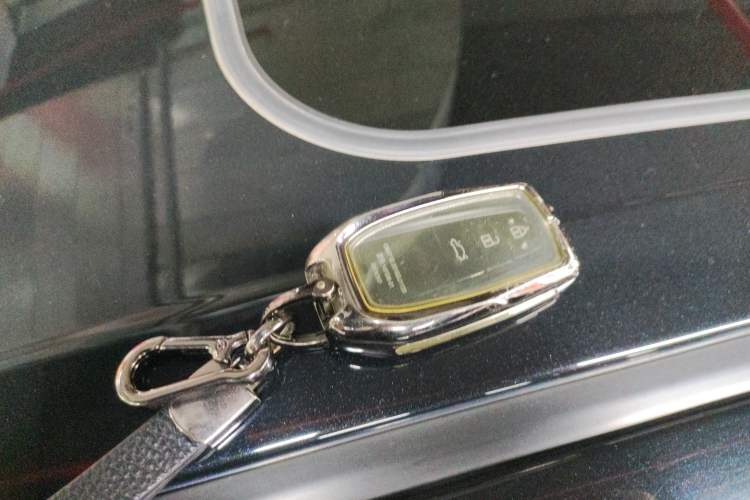 Used Toyota Camry 2021 2.0G Luxury Edition Interior 1