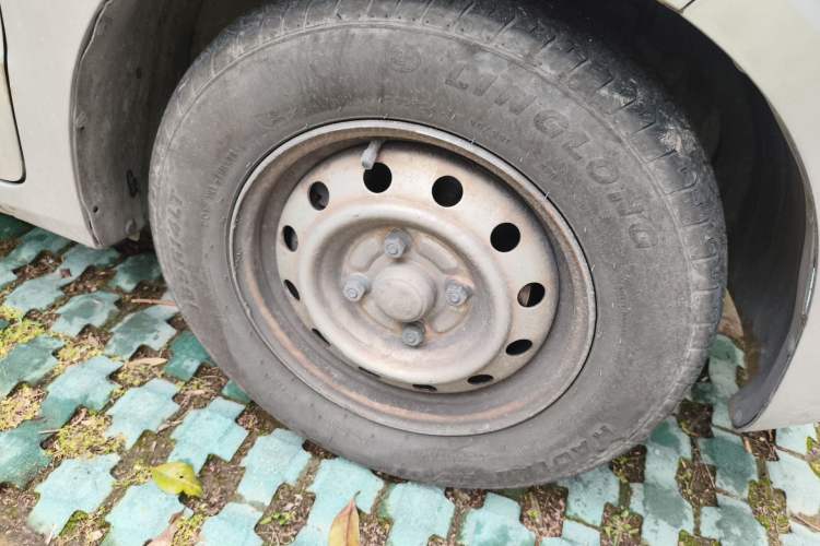 Used Wuling Hongguang V 2019 1.5L Jingqu Edition Sealed-Window Vehicle China VI LAR
