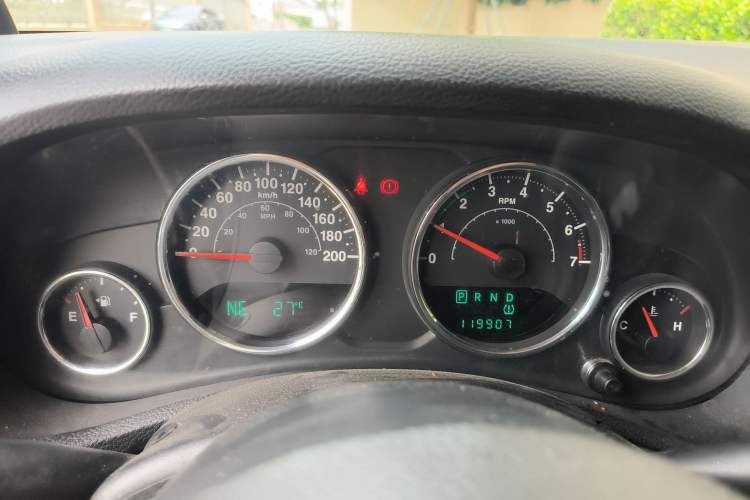 Used Jeep Wrangler 2012 3.6L Sahara Four-Door Edition Instrument Cluster