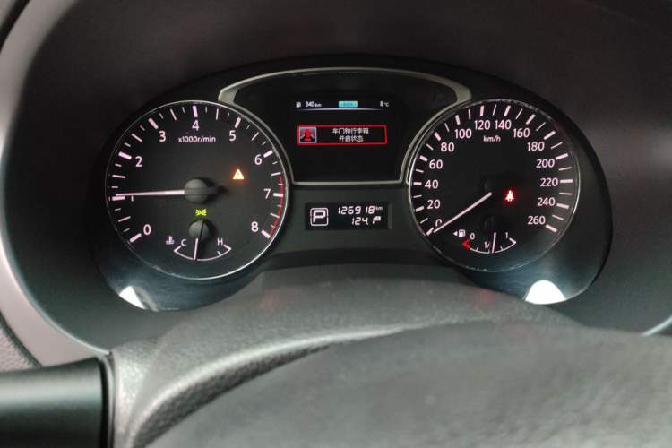 Used Nissan Teana 2013 2.0L XL Comfort Edition Odometer Close Up