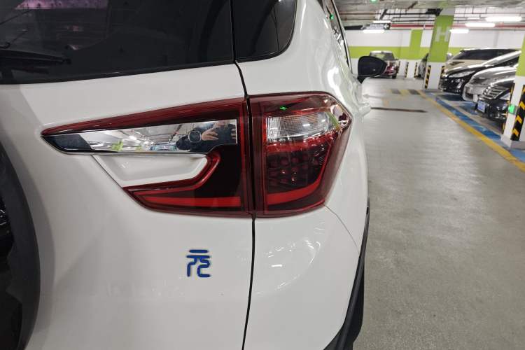 Used BYD Yuan New Energy 2018 EV360 Smart Connected Cool Model