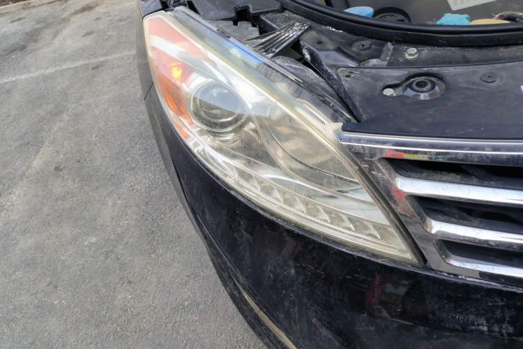 Used GAC Trumpchi GS5 2014 1.8T Automatic Two-Wheel Drive Supreme Edition Right Front Headlight