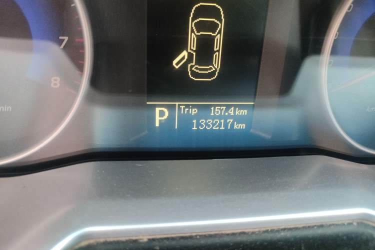 Used Geely Auto Emgrand 2014 Hatchback 1.3T CVT Elite Model
