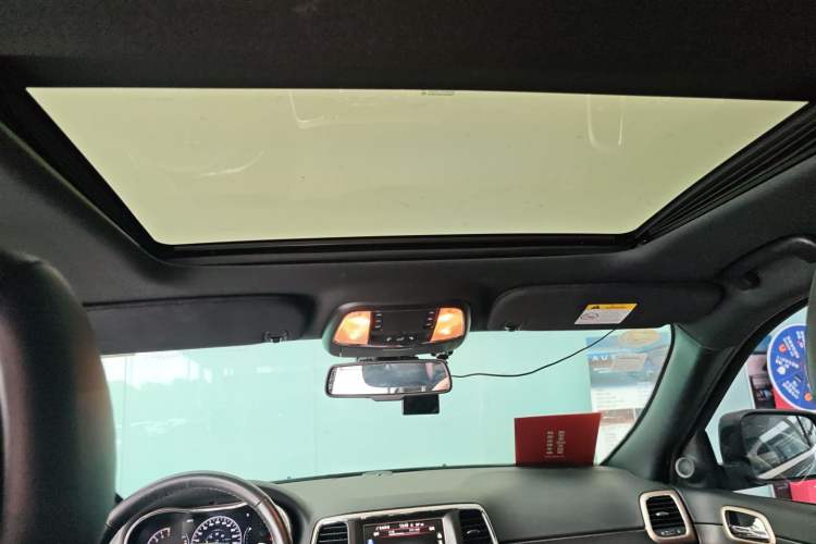 Used Jeep Grand Cherokee 2015 3.0L Comfort Navigation Edition
