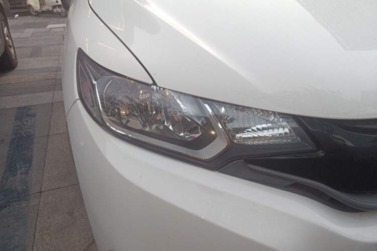 Used Honda Fit 2016 1.5L LXS CVT Comfort Sunroof Version
