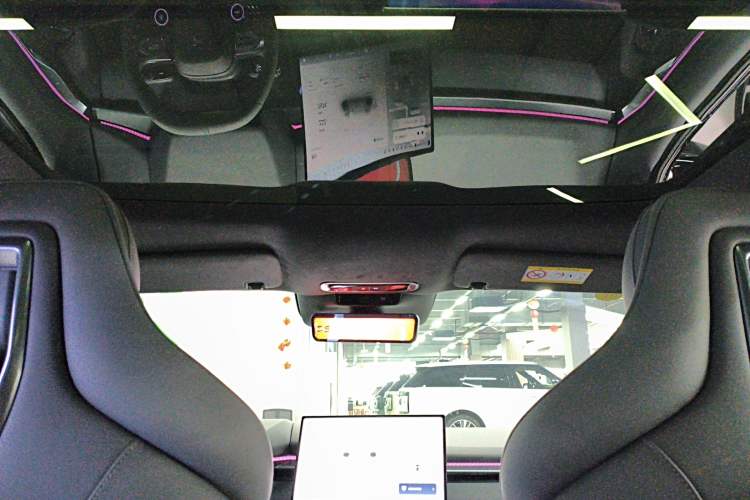 Used XPeng P7 2025 Model—750 All-Wheel-Drive High-Performance Ultra