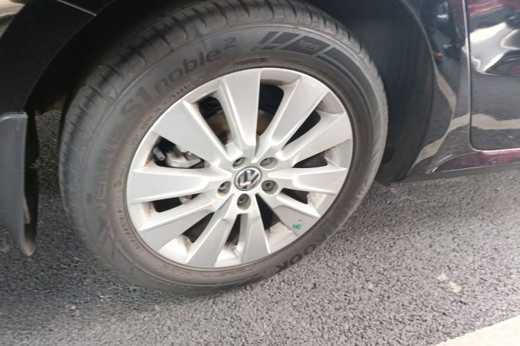 Used Volkswagen Lavida 2013 Restyled Classic 1.6L Automatic Comfort Edition