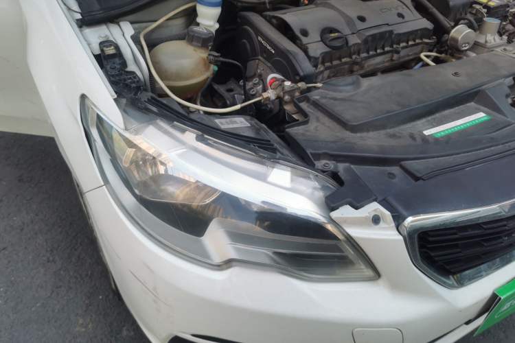 Used Peugeot 301 2018 1.6L Manual Comfort Edition Right Front Headlight