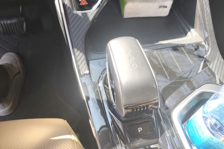 Used Geely Auto FX11 2023 1.5TD DCT Prestige Edition Gear Lever