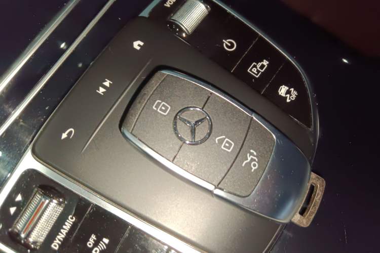 Used Mercedes-Benz GLC 2022 Facelifted GLC 260 L 4MATIC Dynamic Edition Interior 1