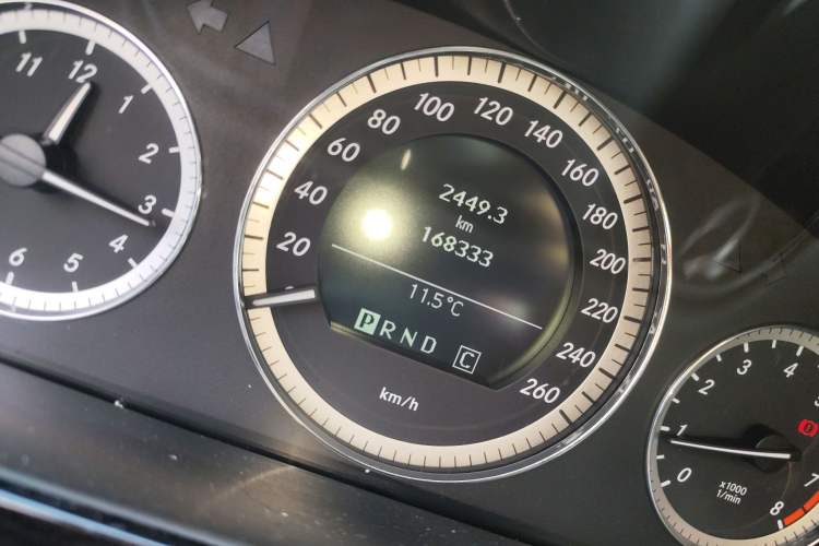 Used Mercedes-Benz E-Class 2010 E 200 CGI Elegant Model Odometer Close Up