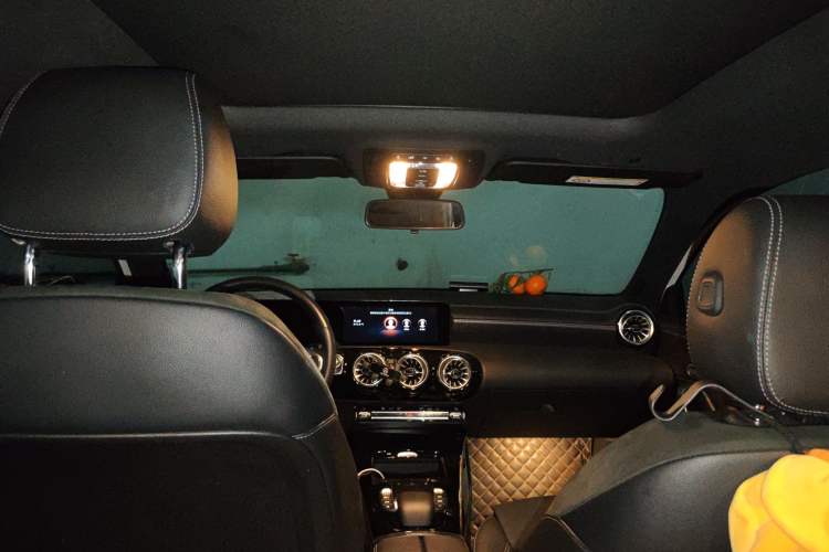 Used Mercedes-Benz A-Class 2022 Revised Version A 200 L Sport Sedan Fashionable Style